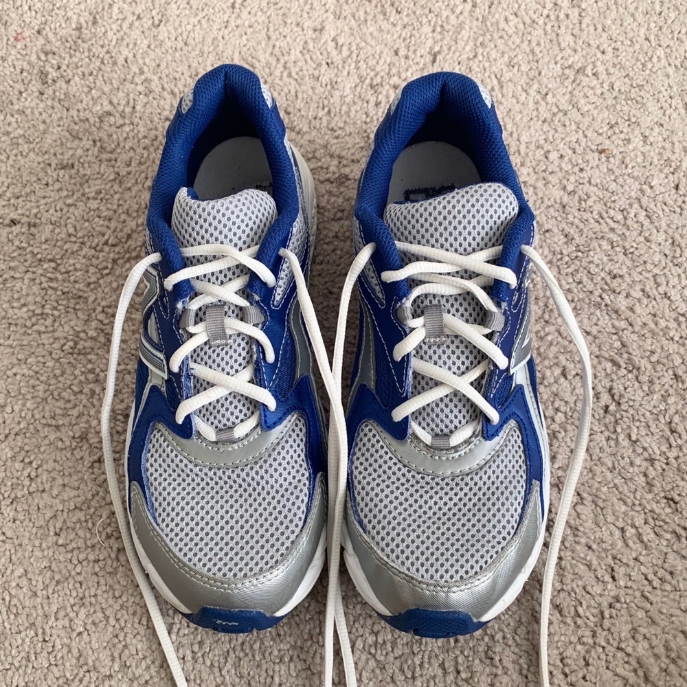 New Balance Gray and Blue Running Shoes